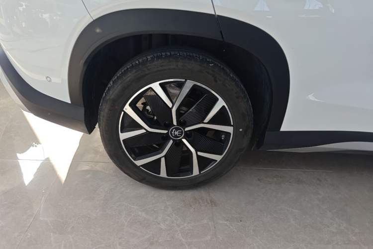 Used BYD Song L DM-i 2025 Intelligent Driving Version 160 km Beyond-Range Type Right Rear Wheel Hub