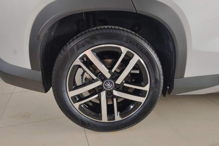 Used BYD Song L DM-i 2025 Intelligent Driving Version 112 km Beyond-Range Type Right Rear Wheel Hub