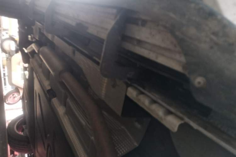 Used BYD Song L DM-i 2025 Intelligent Driving Version 160 km Beyond-Range Type Right Side Sill