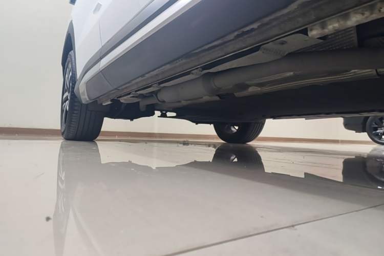 Used BYD Song L DM-i 2025 Intelligent Driving Version 112 km Beyond-Range Type Right Side Sill