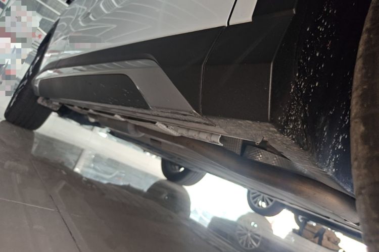 Used BYD Song L DM-i 2025 Intelligent Driving Version 112 km Beyond-Range Type Right Side Sill