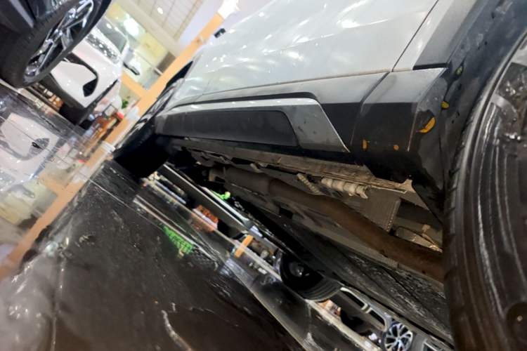 Used BYD Song L DM-i 2025 Intelligent Driving Version 112 km Beyond-Range Type Right Side Sill