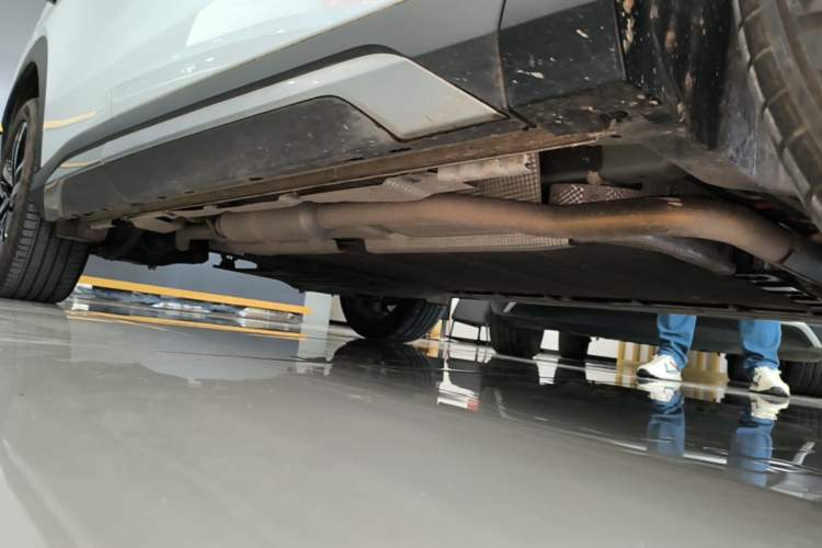 Used BYD Song L DM-i 2025 Intelligent Driving Version 112 km Beyond-Range Type Right Side Sill