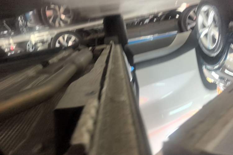 Used BYD Song L DM-i 2025 Intelligent Driving Version 160 km Beyond-Range Type Right Side Sill