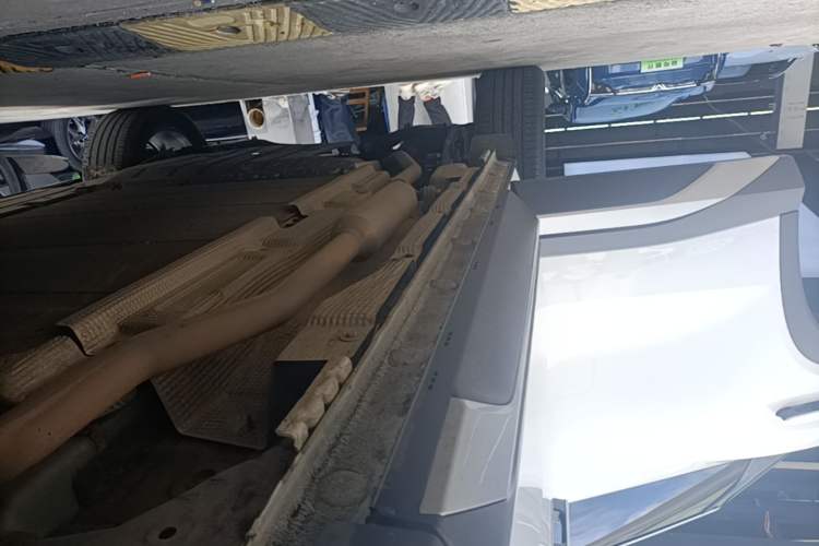 Used BYD Song L DM-i 2025 Intelligent Driving Version 112 km Leading Trim Right Side Sill