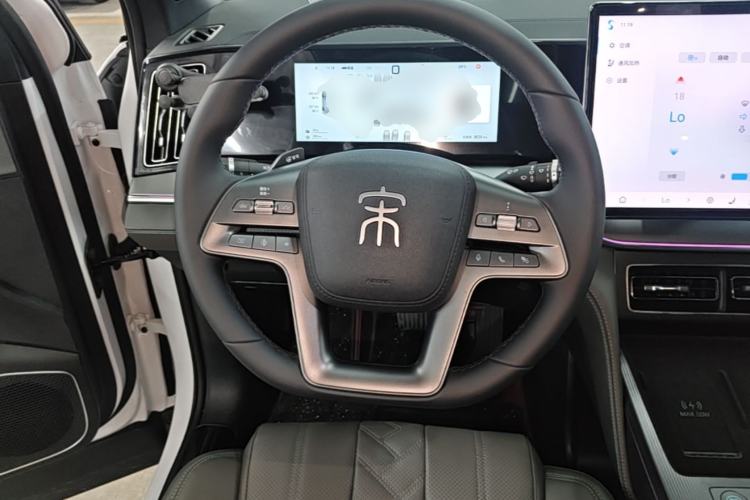Used BYD Song L DM-i 2025 Intelligent Driving Version 160 km Beyond-Range Type Steering Wheel