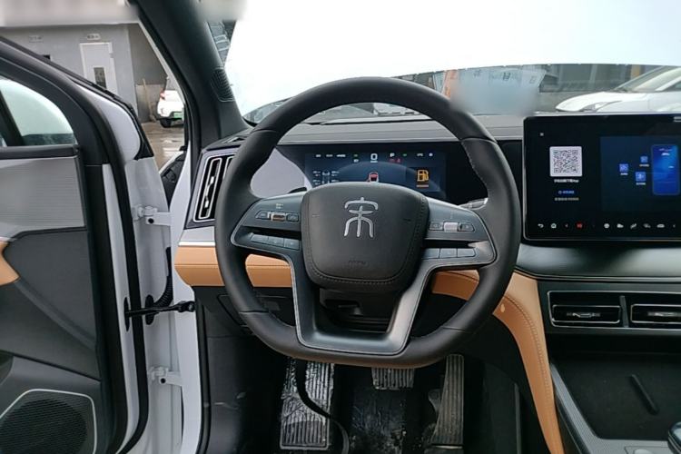 Used BYD Song L DM-i 2025 Intelligent Driving Version 112 km Leading Trim Steering Wheel