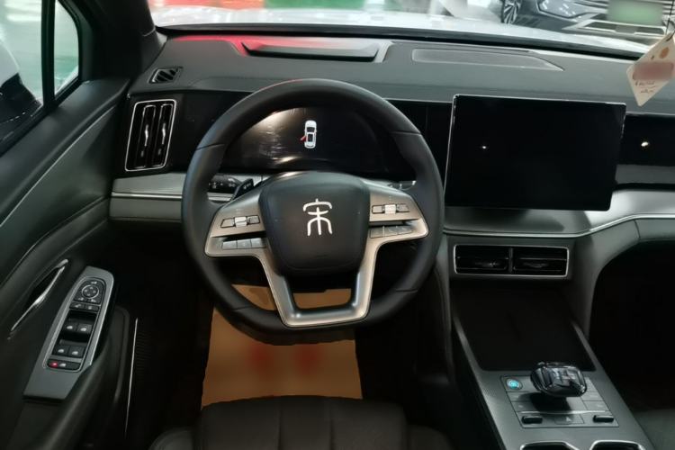 Used BYD Song L DM-i 2025 Intelligent Driving Version 112 km Leading Trim Steering Wheel