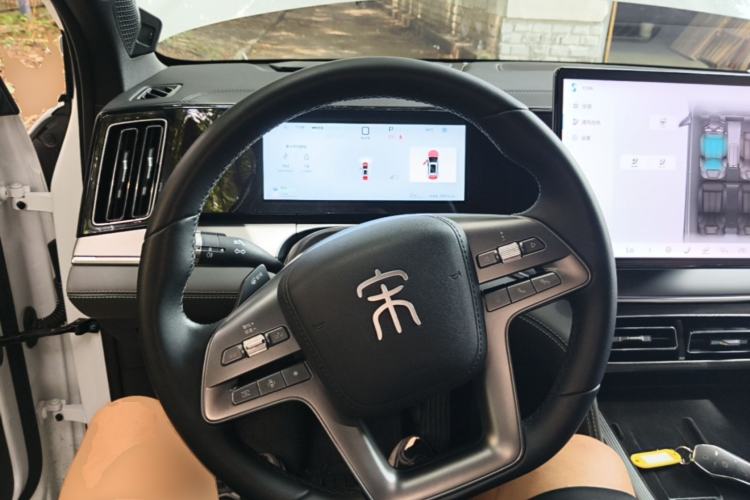 Used BYD Song L DM-i 2025 Intelligent Driving Version 112 km Beyond-Range Type Steering Wheel