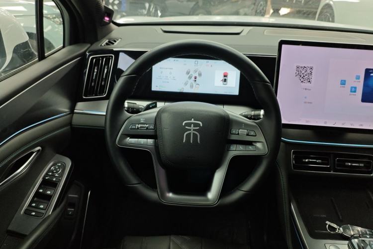 Used BYD Song L DM-i 2025 Intelligent Driving Version 160 km Beyond-Range Type Steering Wheel