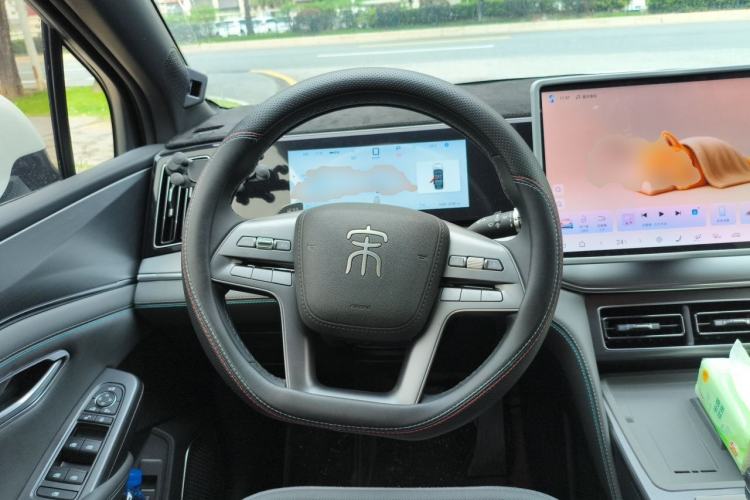 Used BYD Song L DM-i 2025 Intelligent Driving Version 160 km Beyond-Range Type Steering Wheel