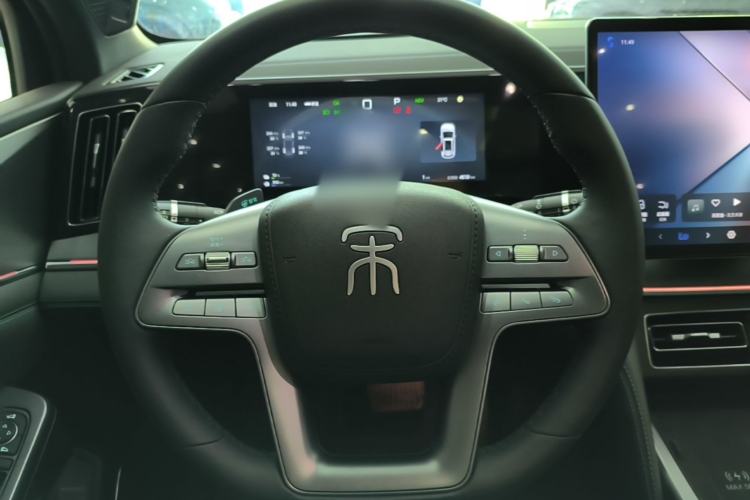 Used BYD Song L DM-i 2025 Intelligent Driving Version 112 km Beyond-Range Type Steering Wheel
