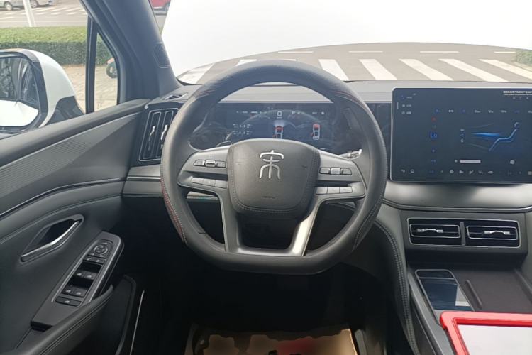 Used BYD Song L DM-i 2025 Intelligent Driving Version 112 km Leading Trim Steering Wheel