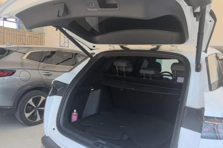Used BYD Song L DM-i 2025 Intelligent Driving Version 160 km Excellence Edition Trunk