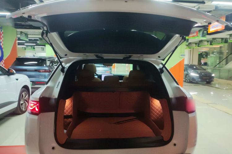 Used BYD Song L DM-i 2025 Intelligent Driving Version 112 km Leading Trim Trunk