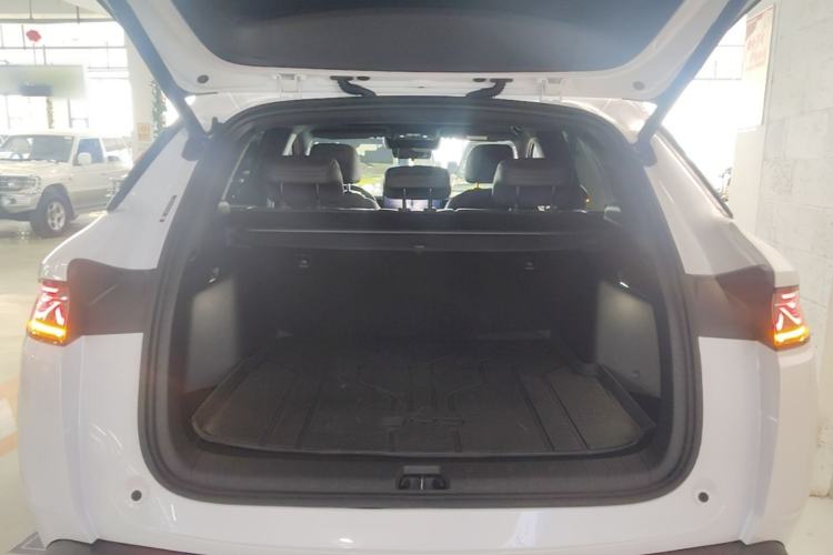Used BYD Song L DM-i 2025 Intelligent Driving Version 112 km Beyond-Range Type Trunk