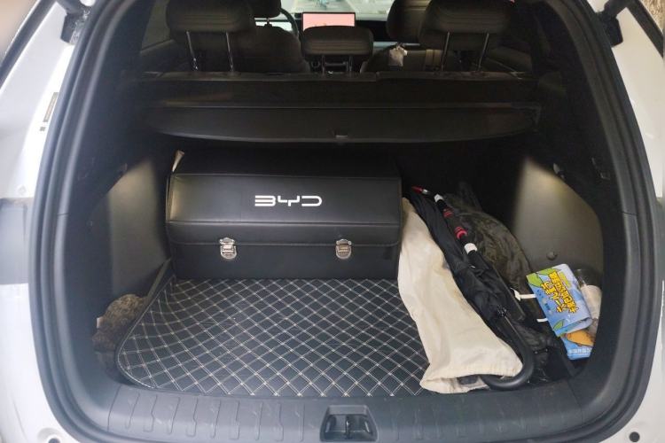 Used BYD Song L DM-i 2025 Intelligent Driving Version 112 km Beyond-Range Type Trunk
