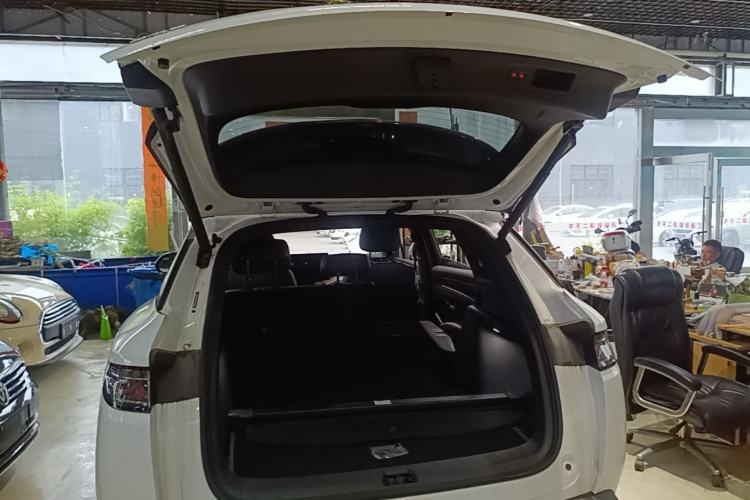 Used BYD Song L DM-i 2025 Intelligent Driving Version 160 km Beyond-Range Type Trunk