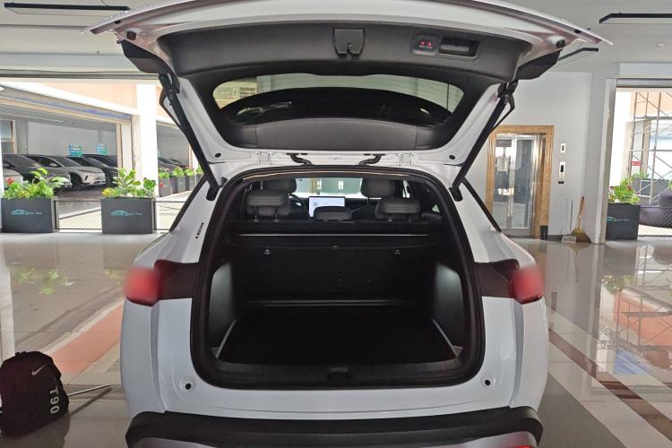 Used BYD Song L DM-i 2025 Intelligent Driving Version 160 km Beyond-Range Type Trunk