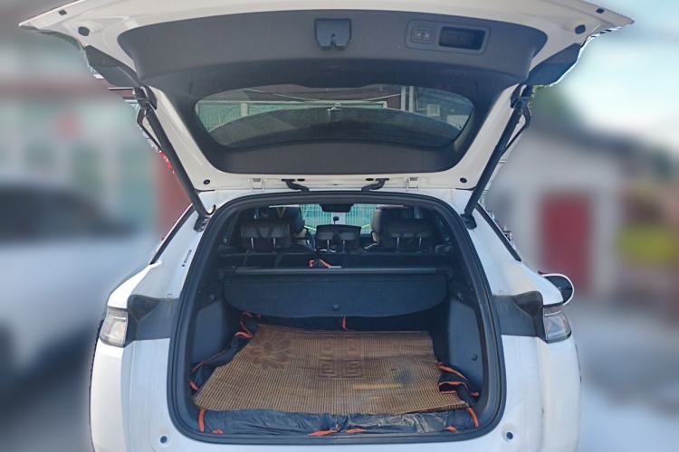 Used BYD Song L DM-i 2025 Intelligent Driving Version 160 km Beyond-Range Type Trunk