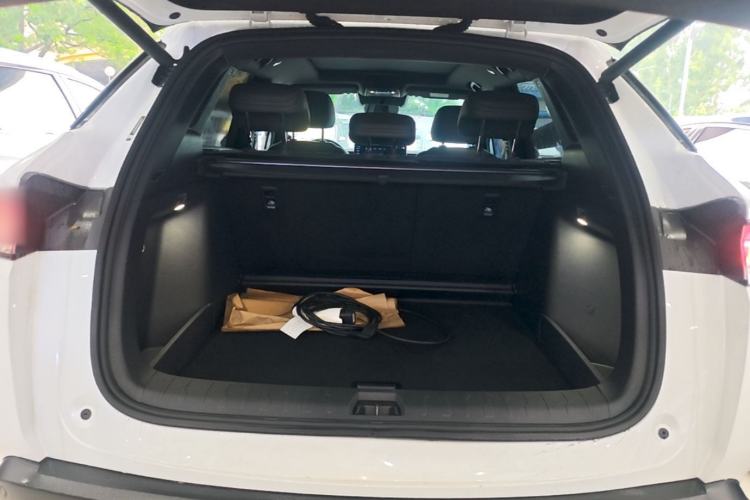 Used BYD Song L DM-i 2025 Intelligent Driving Version 112 km Beyond-Range Type Trunk