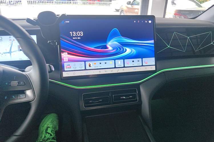 Used BYD Song L DM-i 2026 Model 200KM Superior Version Audio And AC Panel