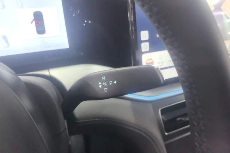 Used BYD Song L DM-i 2026 Model 200KM Superior Version Gear Lever