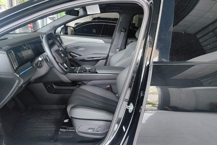Used BYD Song L DM-i 2026 Model 200KM Superior Version Left Front Seat