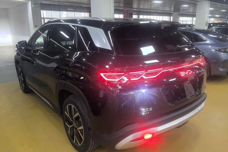 Used BYD Song L DM-i 2026 Model 200KM Superior Version Rear Left 45 Deg