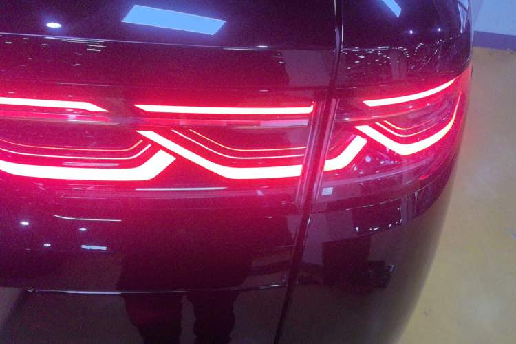 Used BYD Song L DM-i 2026 Model 200KM Superior Version Right Rear Taillight