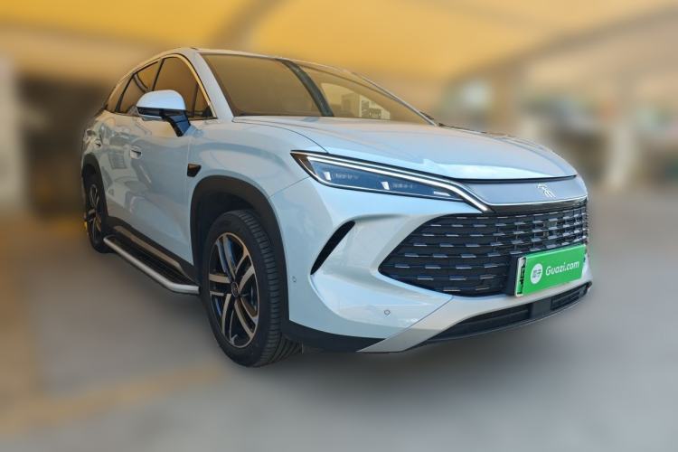 Used BYD Song L DM-i 2026 Model 130KM Superior Version Front Right 45 Deg