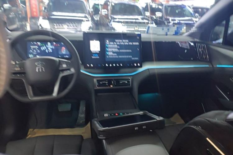 Used BYD Song L DM-i 2026 Model 200KM Superior Version Center Console