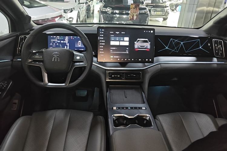 Used BYD Song L DM-i 2026 Model 130KM Superior Version Center Console