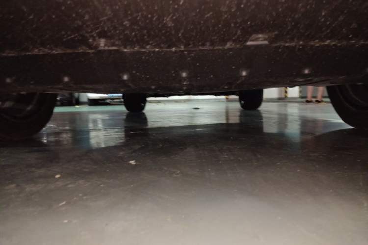 Used BYD Song L DM-i 2026 Model 200KM Superior Version Chassis Front