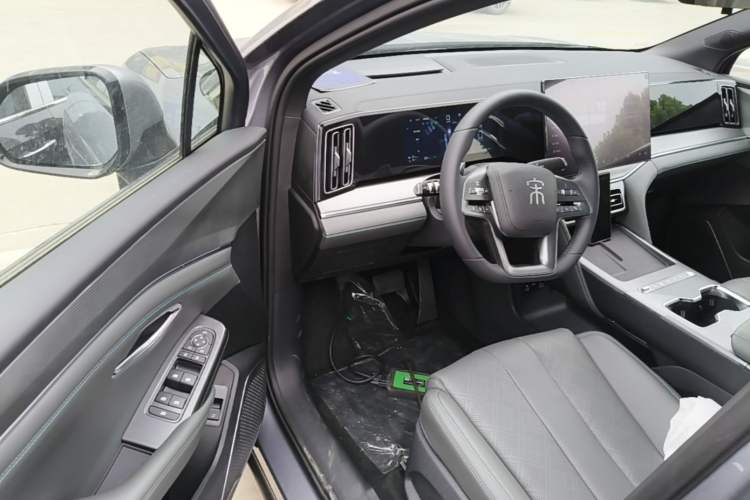 Used BYD Song L DM-i 2026 Model 130KM Superior Version Driver Seat
