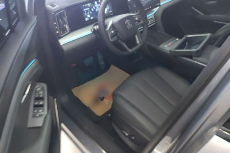 Used BYD Song L DM-i 2026 Model 200KM Superior Version Driver Seat