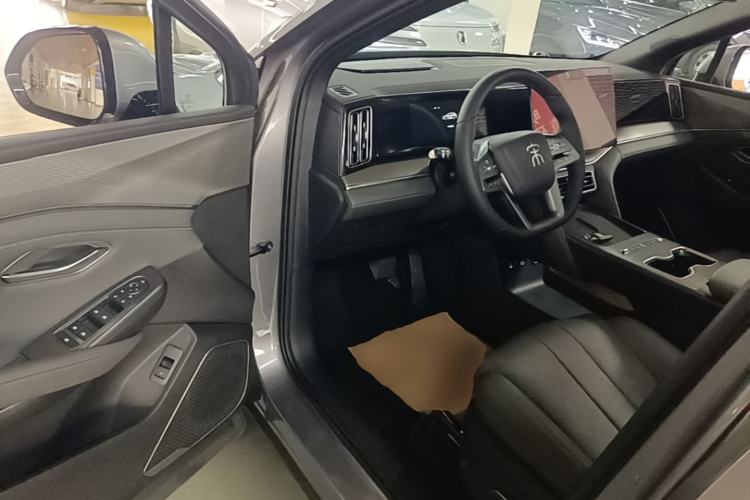Used BYD Song L DM-i 2026 Model 200KM Superior Version Driver Seat
