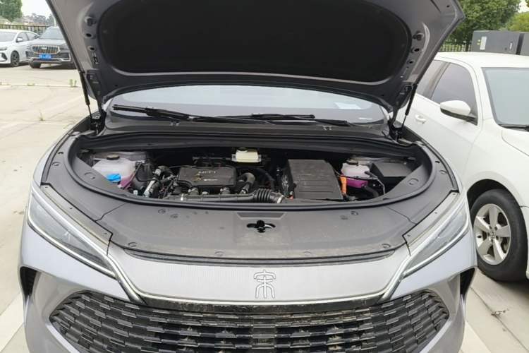 Used BYD Song L DM-i 2026 Model 130KM Superior Version Engine Bay