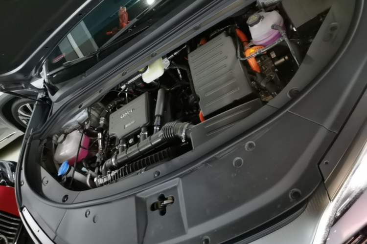 Used BYD Song L DM-i 2026 Model 200KM Superior Version Engine Bay