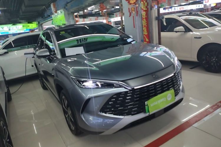 Used BYD Song L DM-i 2026 Model 200KM Superior Version Front Right 45 Deg