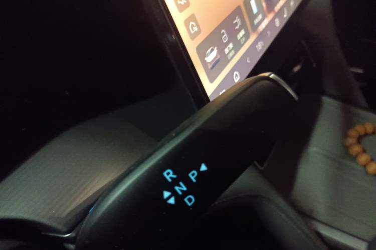 Used BYD Song L DM-i 2026 Model 200KM Superior Version Gear Lever
