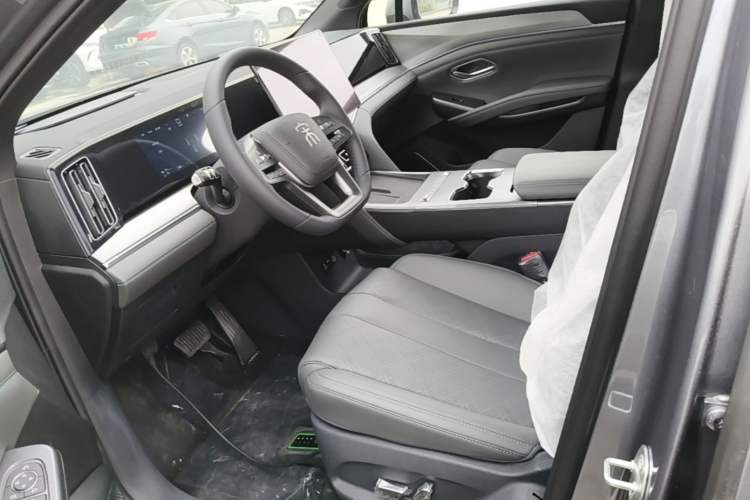 Used BYD Song L DM-i 2026 Model 130KM Superior Version Left Front Seat