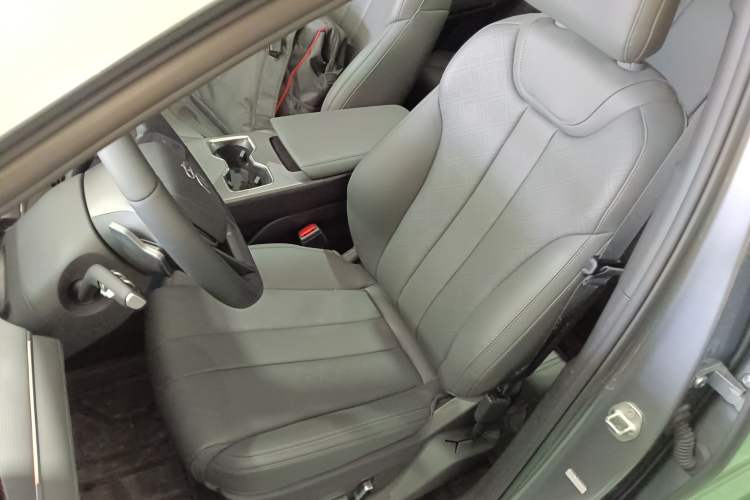 Used BYD Song L DM-i 2026 Model 200KM Superior Version Left Front Seat