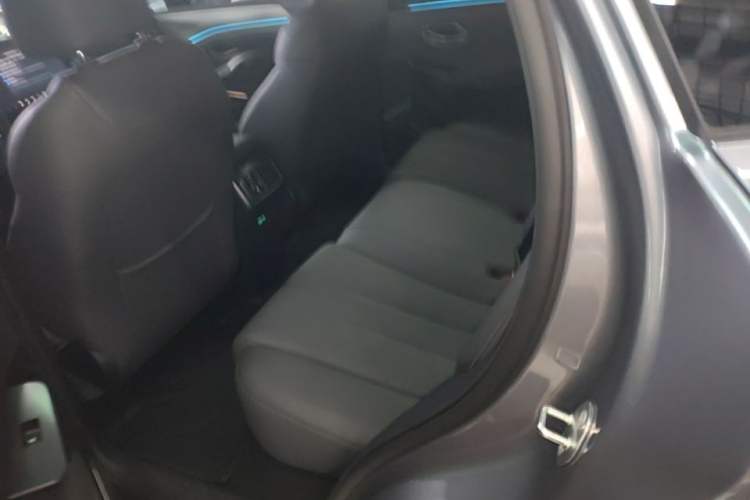 Used BYD Song L DM-i 2026 Model 200KM Superior Version Left Rear Seat