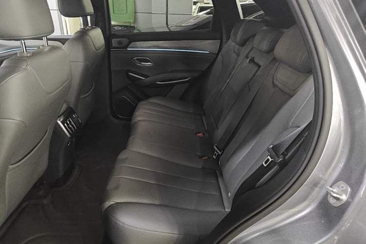 Used BYD Song L DM-i 2026 Model 130KM Superior Version Left Rear Seat