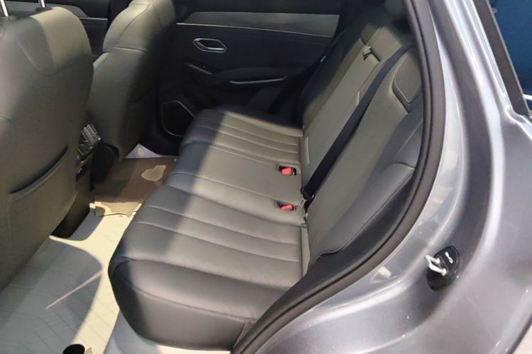 Used BYD Song L DM-i 2026 Model 130KM Superior Version Left Rear Seat