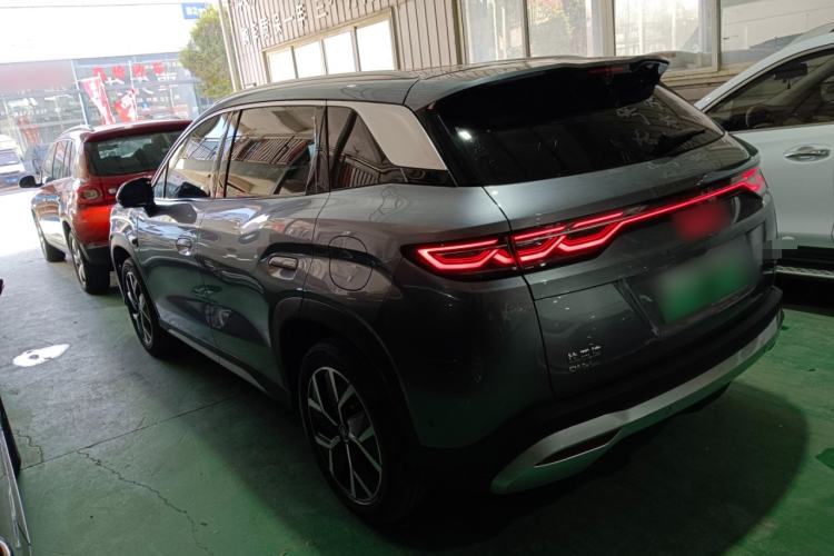 Used BYD Song L DM-i 2026 Model 200KM Superior Version Left Side