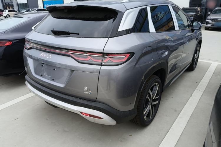 Used BYD Song L DM-i 2026 Model 130KM Superior Version Rear Right 45 Deg