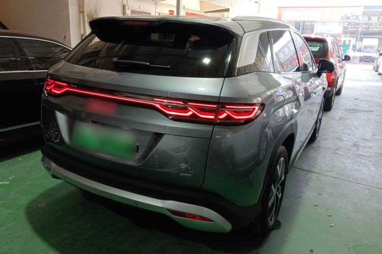 Used BYD Song L DM-i 2026 Model 200KM Superior Version Rear Right 45 Deg