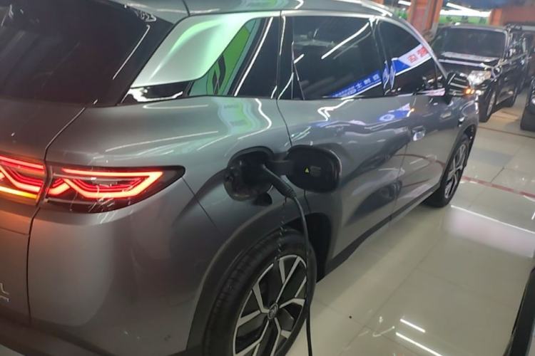 Used BYD Song L DM-i 2026 Model 200KM Superior Version Rear Right 45 Deg